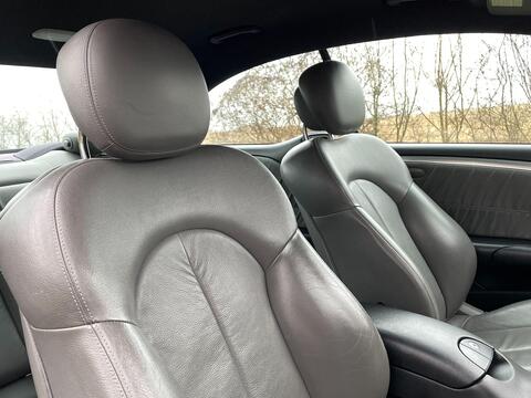 Mercedes-Benz CLK view 8