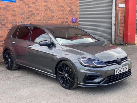 Volkswagen Golf view 2