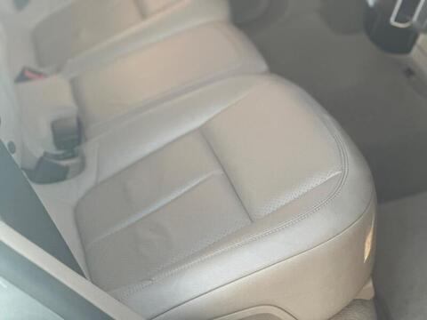 Porsche Cayenne view 44