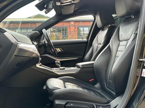 BMW 3 Series view 14