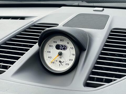Porsche 911 view 9
