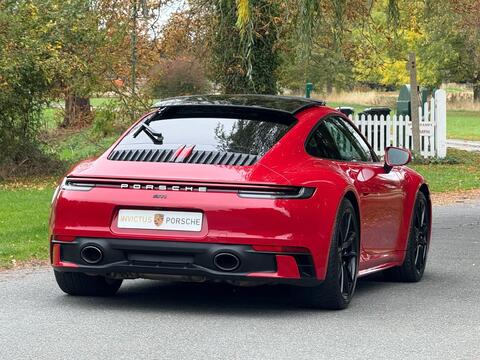 Porsche 911 view 2