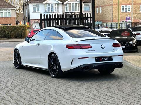 Mercedes-Benz E-Class view 14