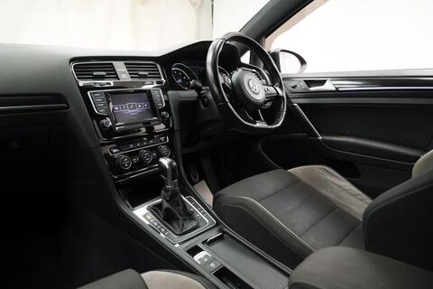 Volkswagen Golf view 17