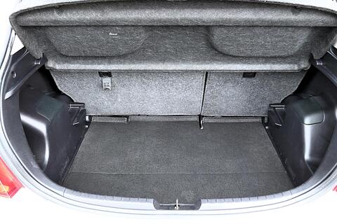 Toyota Yaris view 9