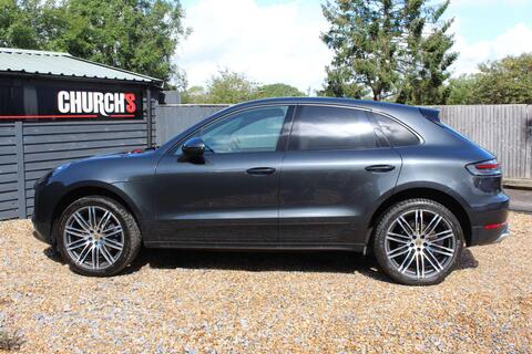 Porsche Macan view 15