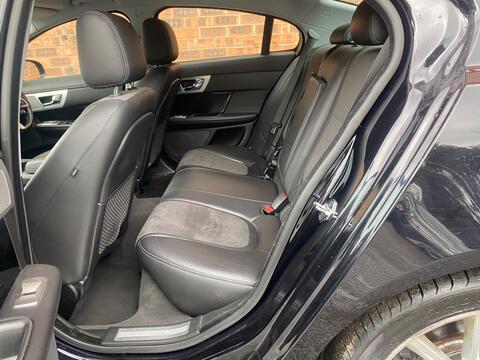 Jaguar XF view 27
