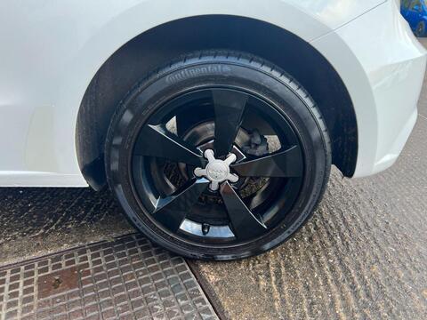Audi A1 view 24