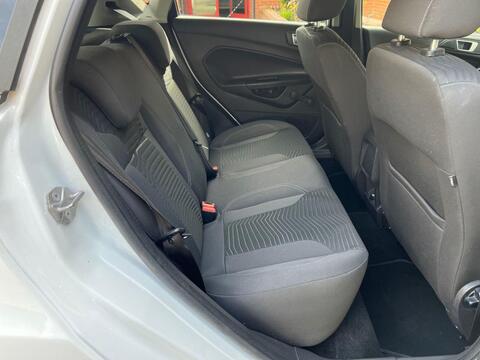 Ford Fiesta view 14