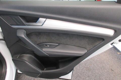 Audi SQ5 view 41