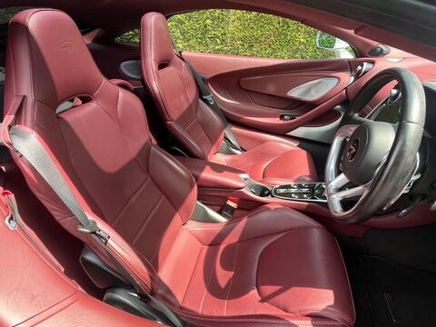 Mclaren GT view 8
