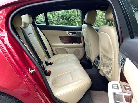 Jaguar XF view 37