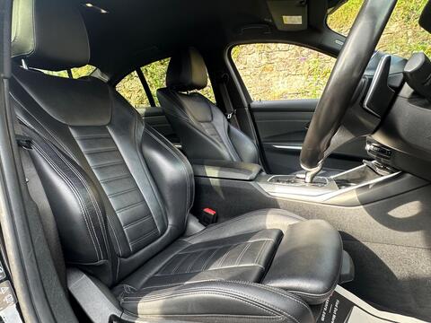 BMW 3 Series view 11