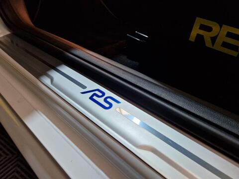 Ford Focus view 11