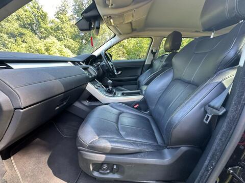Land Rover Range Rover Evoque view 3