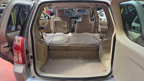 Toyota Raum view 23
