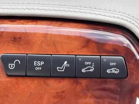 Mercedes-Benz CL view 21