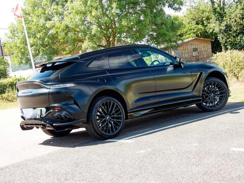 Aston Martin DBX view 9