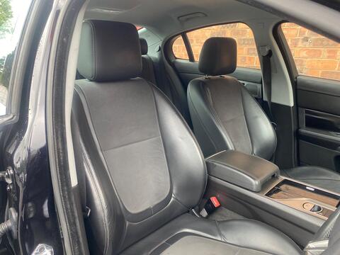 Jaguar XF view 13