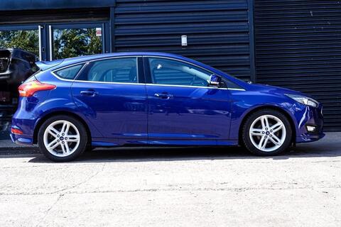 Ford Focus view 5