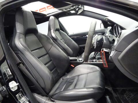 Mercedes-Benz C-Class view 3