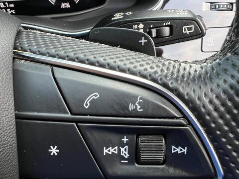 Audi Q8 view 66