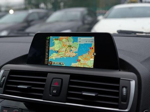 BMW 1 Series view 33