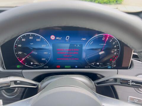 Mercedes-Benz E Class view 57