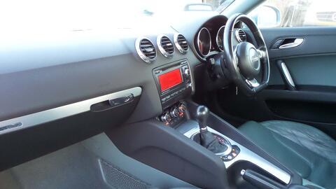 Audi TT view 23