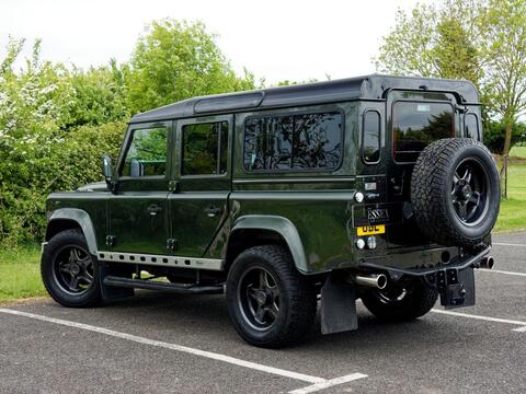 Land Rover Defender view 11