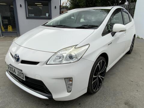 Toyota Prius view 3