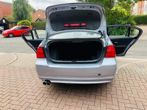 BMW 3 Series view 29