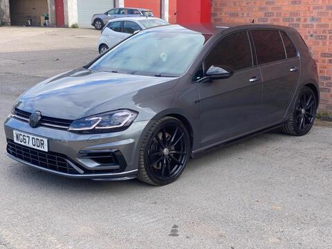 Volkswagen Golf view 4