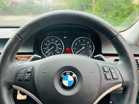 BMW 3 Series view 35