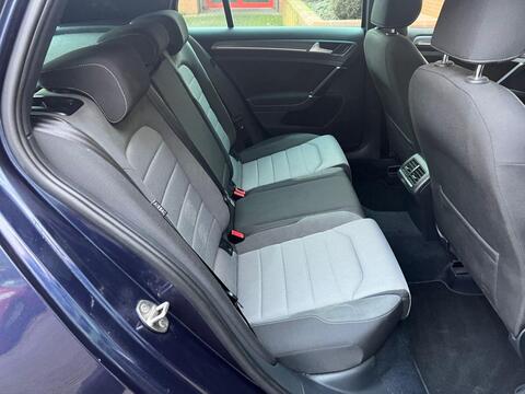 Volkswagen Golf view 12