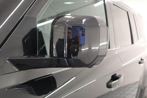 Land Rover Defender view 55