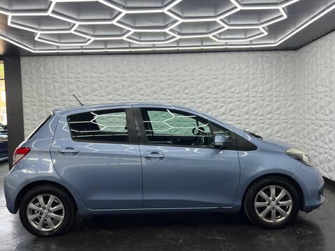 Toyota Yaris view 12