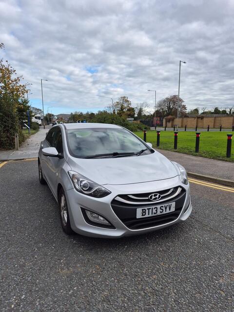 i30