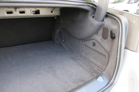 Jaguar Xe view 48