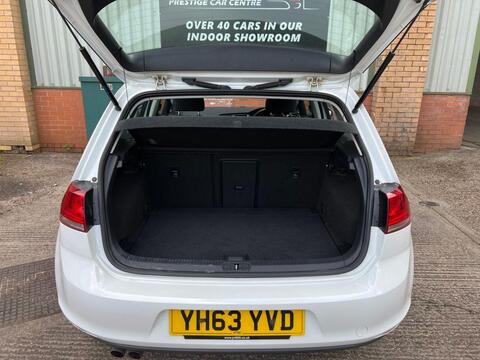 Volkswagen Golf view 11