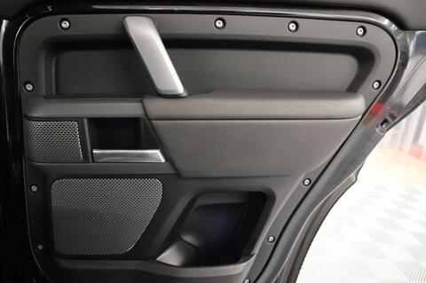 Land Rover Defender view 42