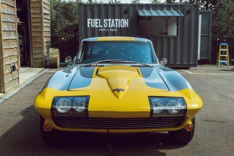 Chevrolet Corvette view 2