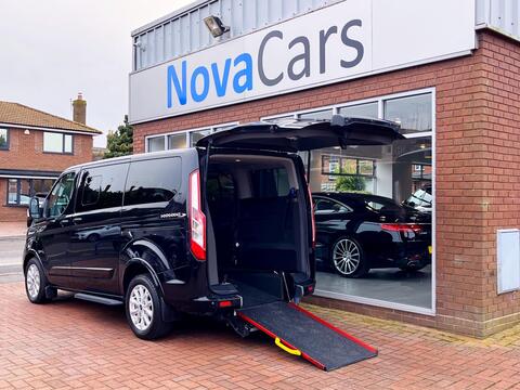 Ford Tourneo Custom view 6