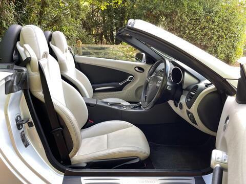 Mercedes-Benz SLK view 8