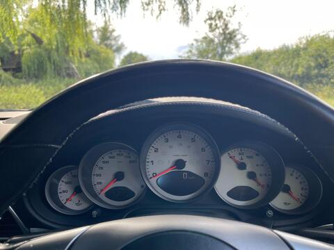 Porsche 911 view 17
