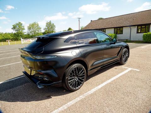 Aston Martin DBX view 24