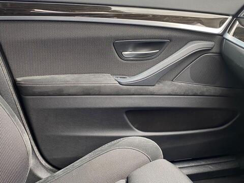 BMW 5 Series view 21