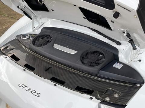 Porsche 911 view 74