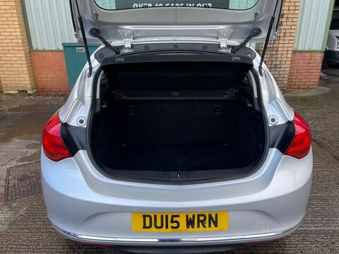 Vauxhall Astra view 15