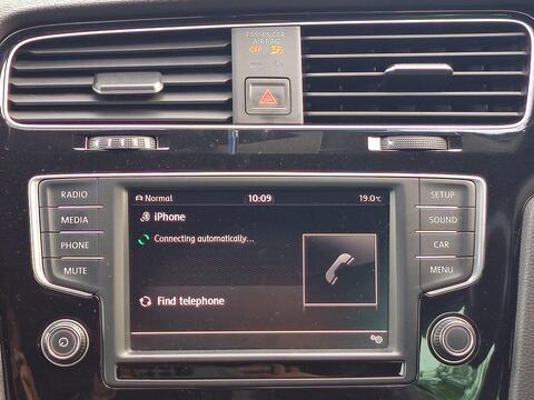 Volkswagen Golf view 20